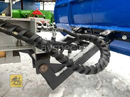 Отвал для уборки снега на ременные трактора