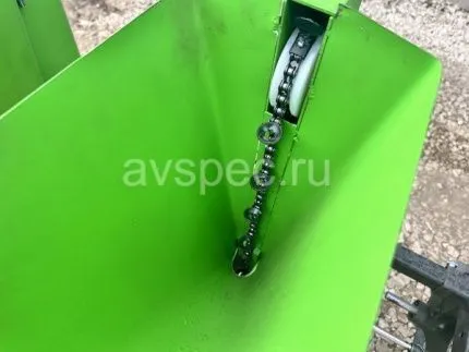 Чеснокосажалка (сеялка чеснока) двухрядная на одноточечную навесную систему